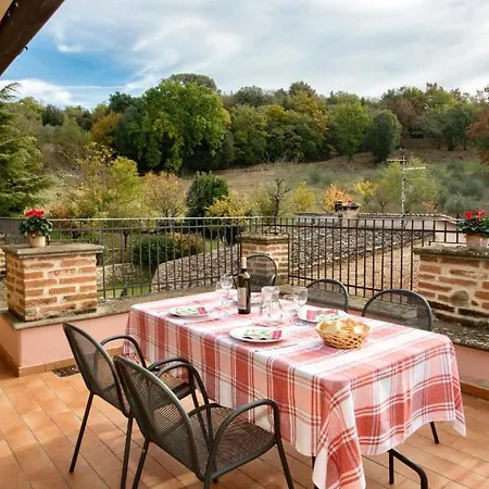 Popoltaio-schiacciato Sleeps 6 Pool T762672 * Ravigliano
