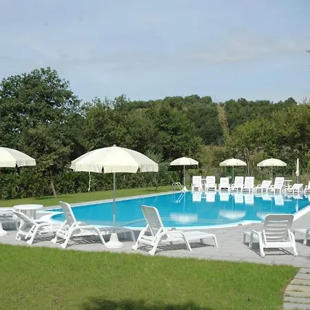 Popoltaio-schiacciato Sleeps 6 Pool T762672 *