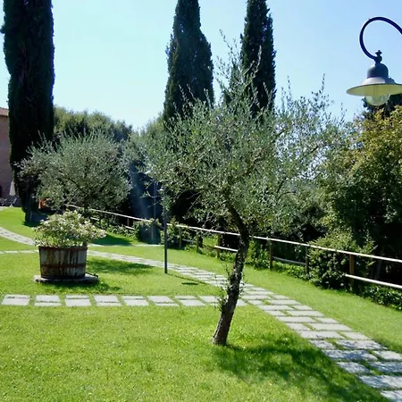דירה Popoltaio-schiacciato Sleeps 6 Pool T762672 Ravigliano