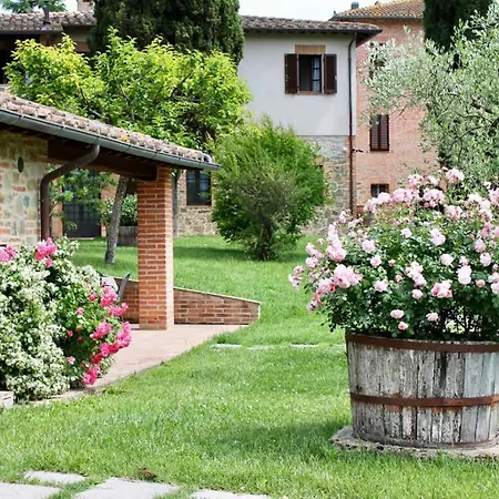 Popoltaio-schiacciato Sleeps 6 Pool T762672 Ravigliano